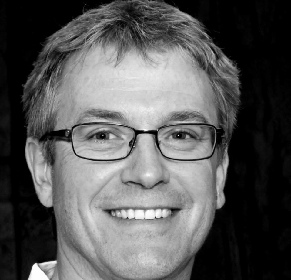 Портрет Олега Веснина